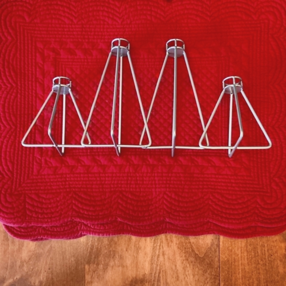 NWOT 4-Pedestal Metal Candle Holder